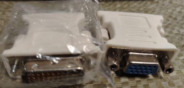 ADAPTADOR DVI A VGA EMPALME BLANCO