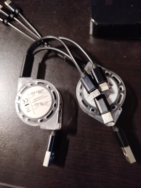 CABLE USB A 1X3  V8+IPHONE + TIPO C