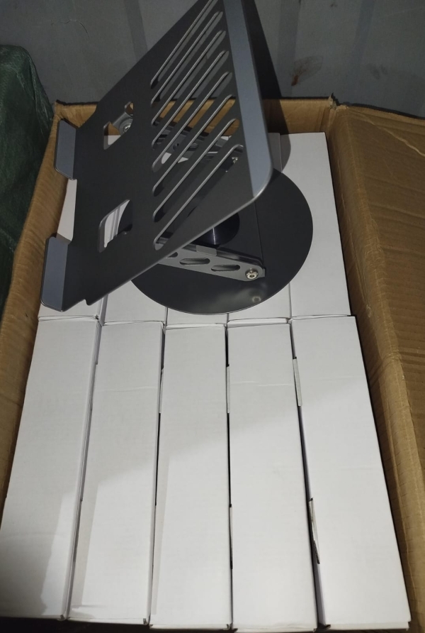 SOPORTE PARA LAPTOP ZXZJ52 CAJA BLANCA GIRATORIO