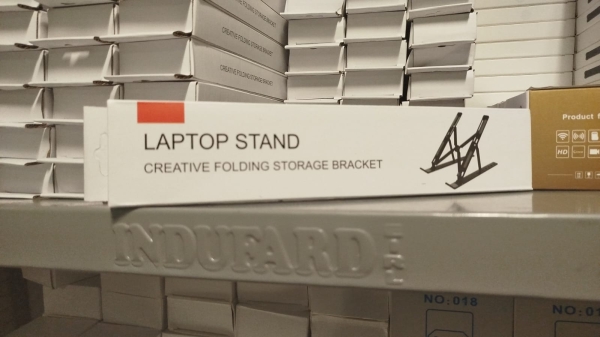SOPORTE PARA LAPTOP DE METAL DELGADO X4