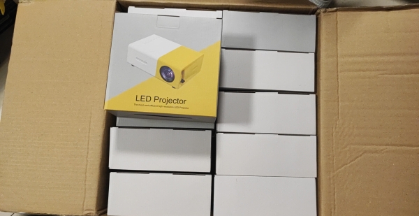 PROYECTOR DE IMAGEN LED ECO - CAJA AMARILLA