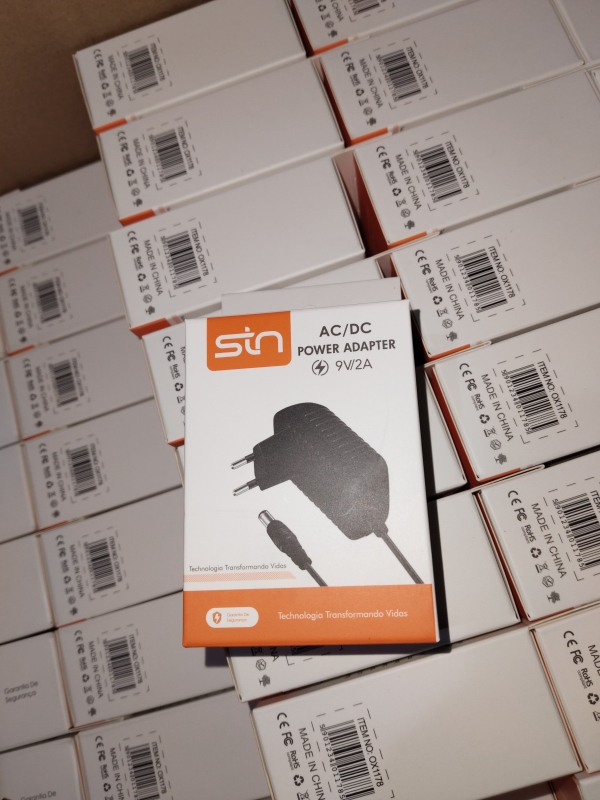 FUENTE CARGADOR 9V/2A CAJA NARANJA 1 ENTRADAS