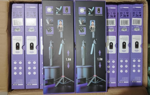TRIPODE SOPORTE CELULAR 1.8MT CAJA MORADA