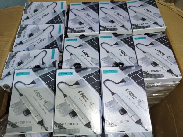 HUB ENTRADA TIPO C Y USB 4 PUERTOS USB  3.0 USB-3 C/BLANCA