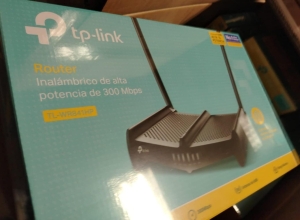 ROUTER 300MBPS ROMPE MURO WR841HP TP LINK